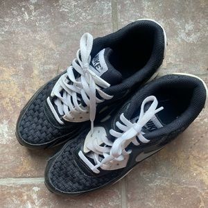 Nike Air Max kids size 5